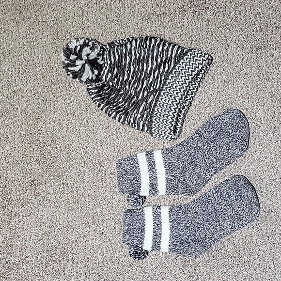 Woman's Holiday Pajama Set - Picture 6 of 7